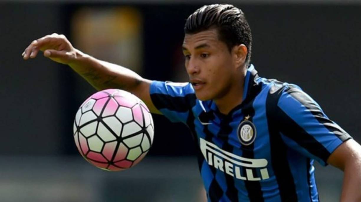 Jeison Murillo: Valencia está interesados en fichar al defensa colombiano que juega en el Inter de Milán.