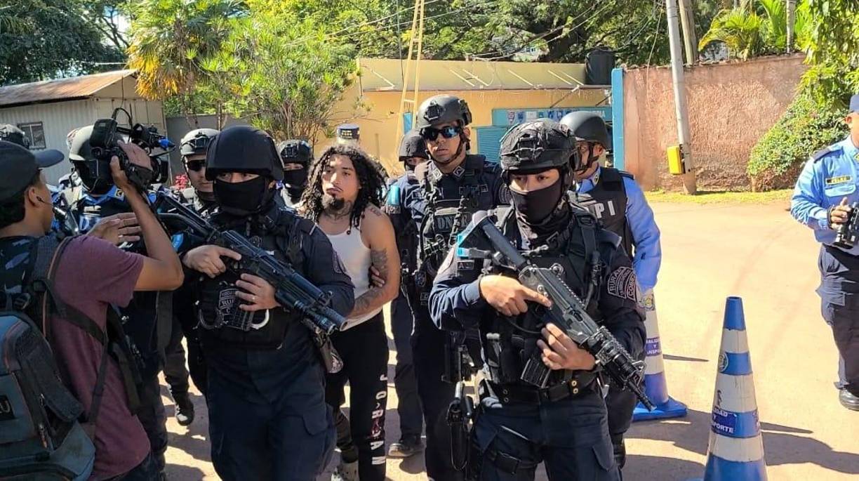 En las próximas horas serán presentados anteel tribunal que emitió las órdenes para la audiencia de información correspondiente.