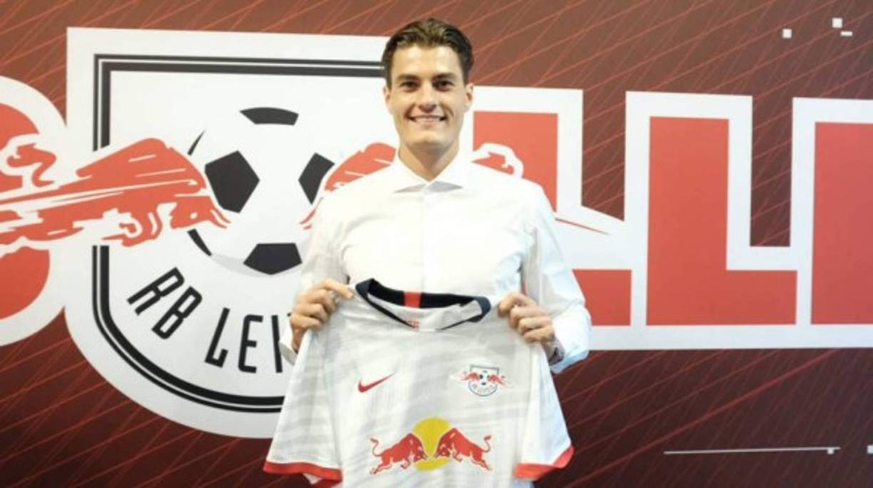 El RB Leipzig de Alemania obtiene la cesión del delantero checo Patrik Schick por una temporada con opción de compra. Llega procedente de la Roma.