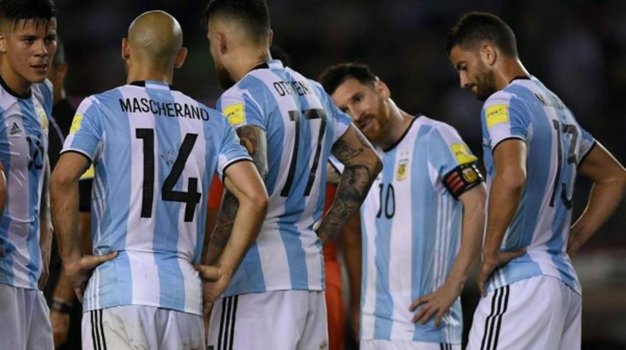 Argentina: En peligro, los argentinos son quintos con 22 puntos y en estos momentos tendrían que jugar repechaje. Messi y compañía tienen que ganar lo que restan.