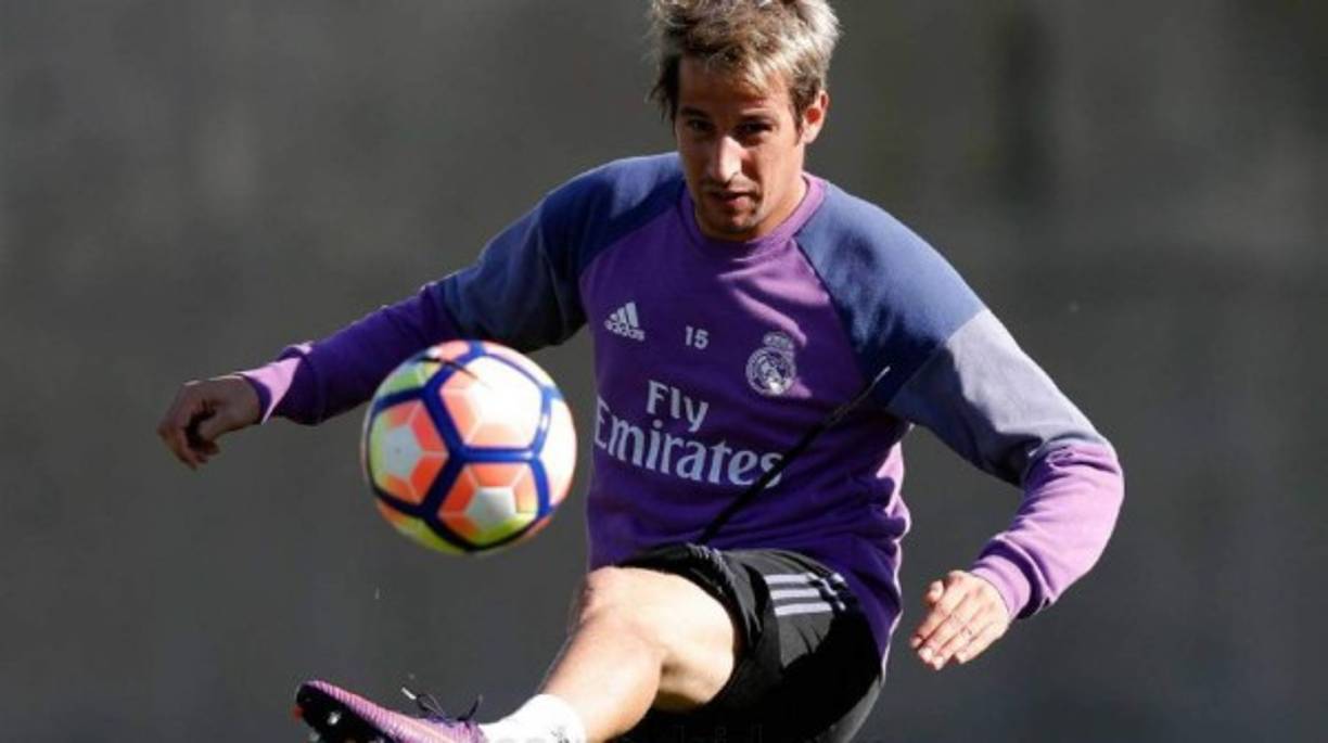 Coentrao sería de los primeros en irse del Real Madrid, lo quiere el Benfica y Galatasaray.