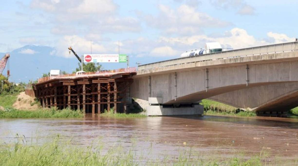 Puente La Democracia en El Progreso, Yoro.