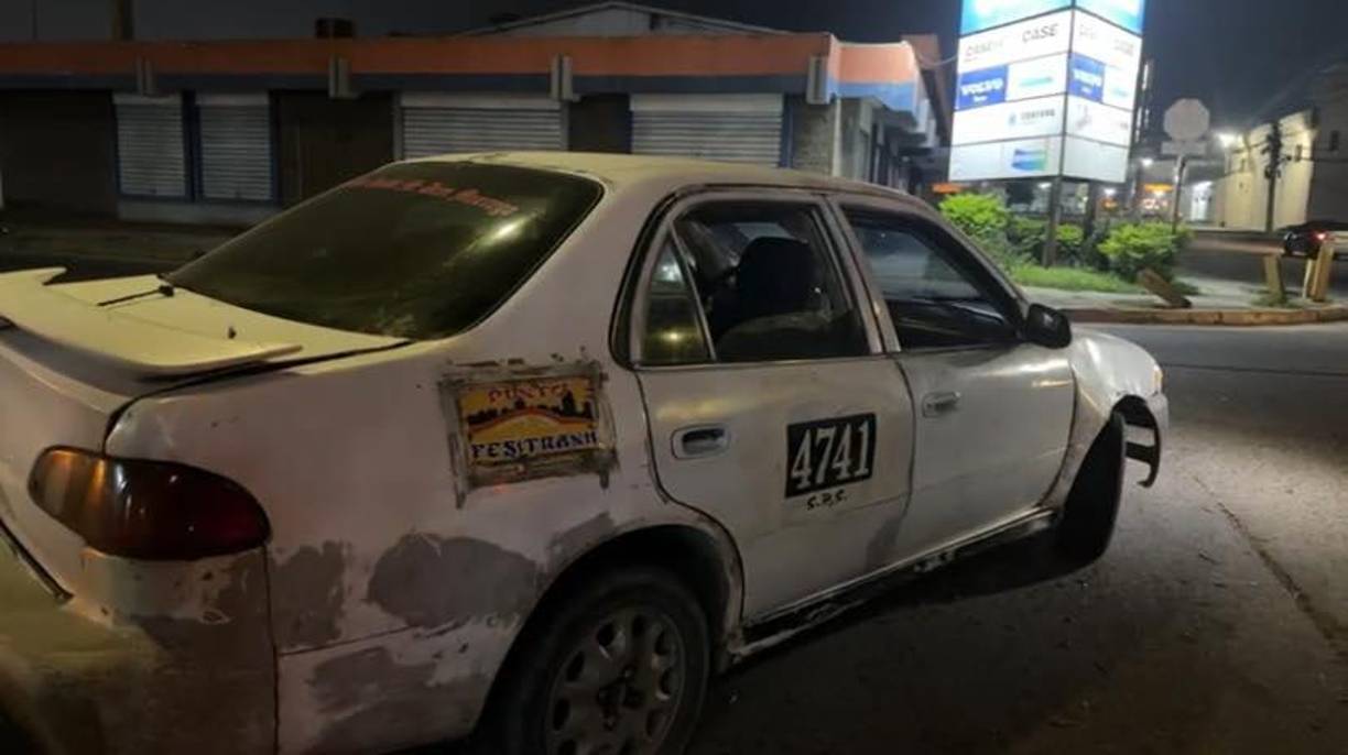 El 13 de enero de 2024 en horas de la tarde y noche los agentes detectaron que un vehículo tipo taxi color blanco circulaba de la Bográn al barrio Barrandillas, en el sector noroeste y noreste de la ciudad sampedrana de forma sospechosa.