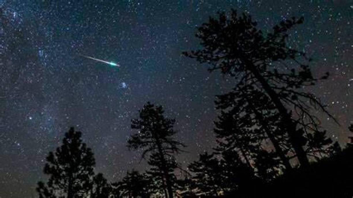 Esta lluvia suele ser una de las más fuertes lluvias de meteoros del año y tiene la ventaja de ser una de las lluvias que puede ser vista desde más temprano, antes de la medianoche.
