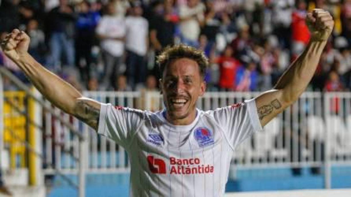 Mientras que otros futbolistas como Ignacio Colombini, el brasileño Gabriel Araujo, Edwin Solani y el joven Moisés Rodríguez no dan garantía a la hora de ingresar a los partidos.