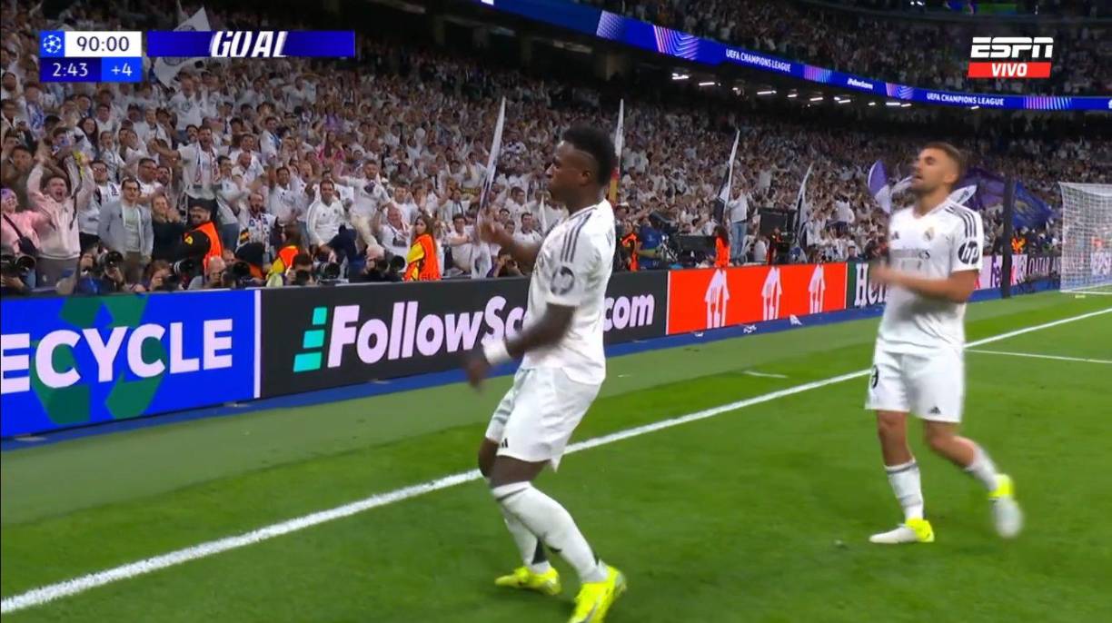 El baile de Vini en su gran noche en Champions League.