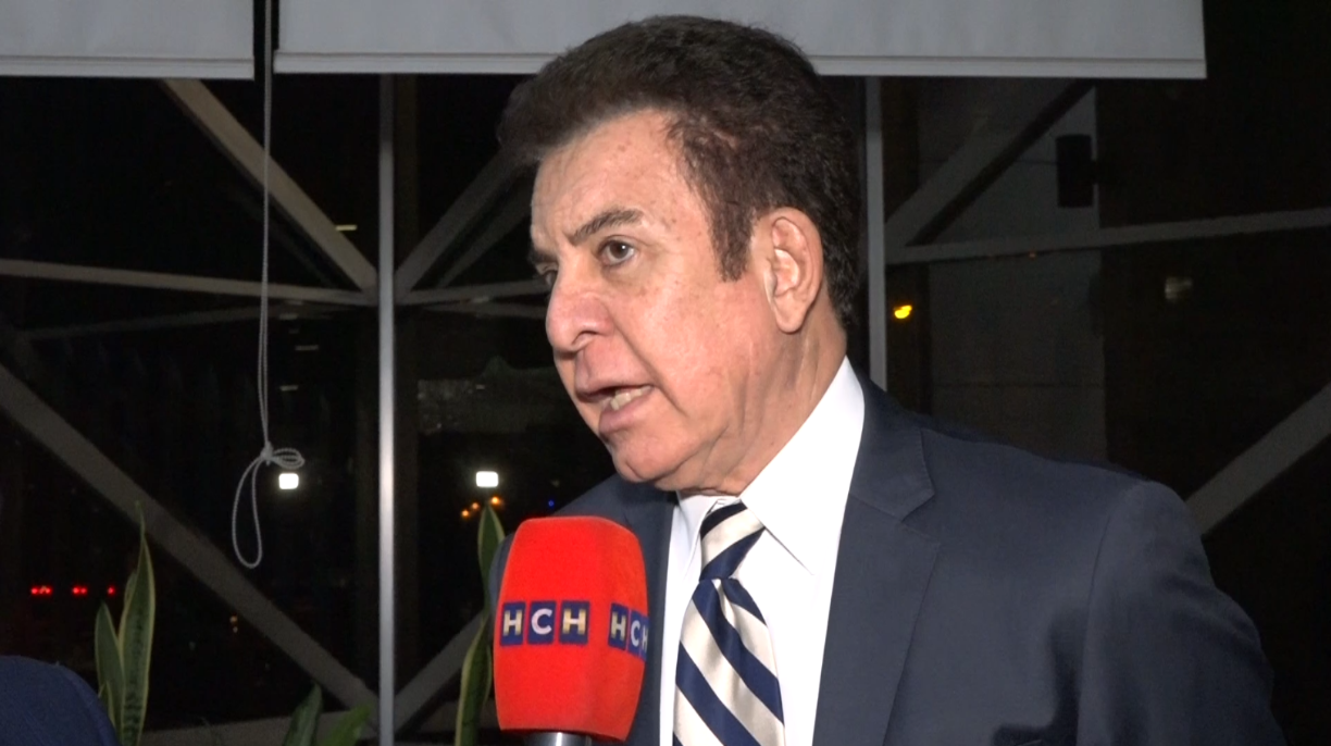 Las relaciones internacionales y la política exterior de Honduras se manejan con la dignidad, seriedad y el respeto a los principios de autodeterminación de los pueblos y no injerencia en los asuntos internos de otros Estados, reconociendo la primacía del derecho internacional y diplomático, con miras al beneficio del pueblo hondureño, por lo tanto, no pueden estar sujetos a valoraciones ni intereses personales, expresó la misma fuente.