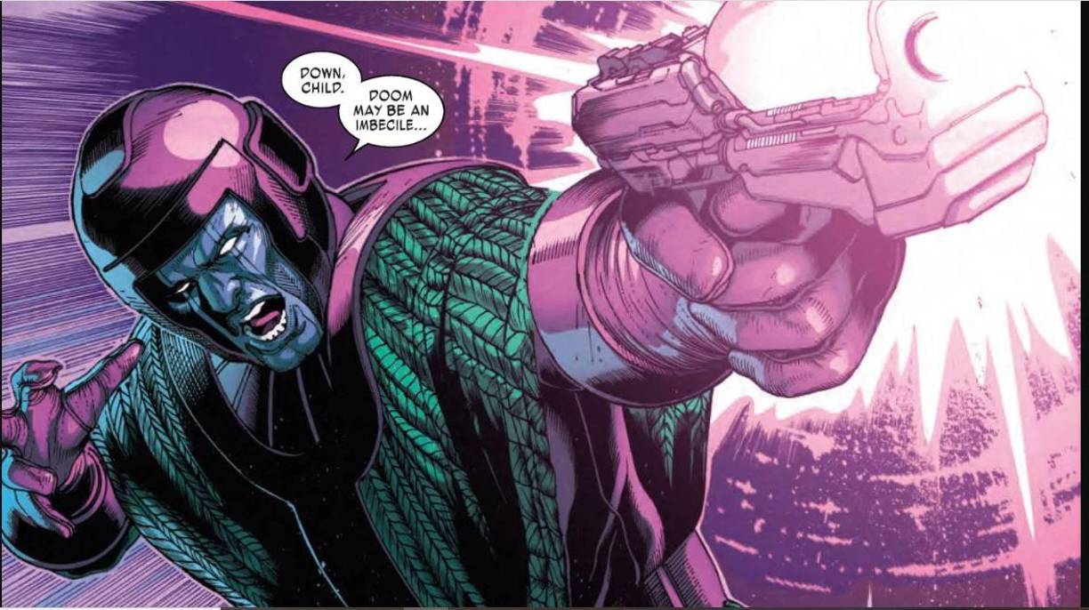 Los poderes y habilidades de Kang the Conqueror se complementan con armaduras y armas futuristas. Su armadura de batalla le da fuerza y reflejos superlativos y una de sus armas más notables es su rayo de neutrino.