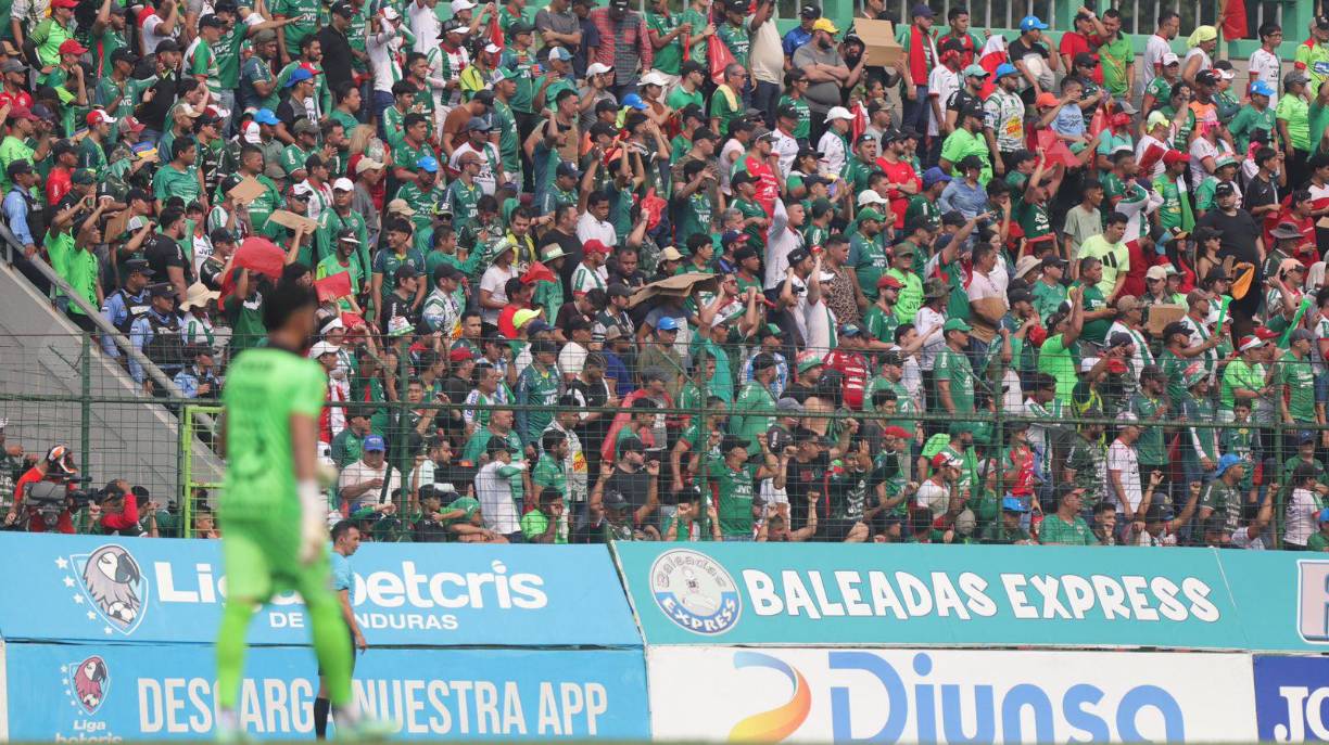 La afición de Marathón mantiene la esperanza de ver a su equipo coronarse en el Yankel Rosenthal. 