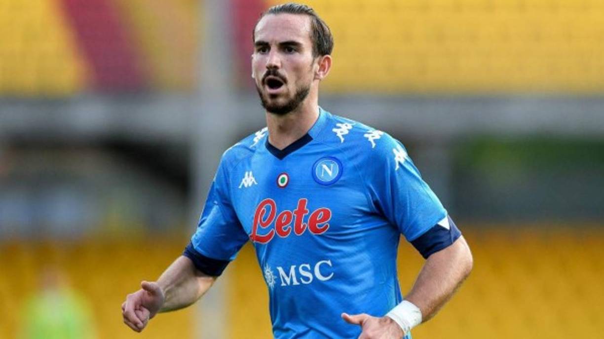 Según informa la Gazzetta dello Sport, Fabián Ruiz ha pospuesto las conversaciones sobre su renovación en el Napoli, donde termina contrato en junio de 2023. El deseo del centrocampista español es regresar a la Liga Española. Y según informa el principal diario deportivo italiano, el más interesado en hacerse con sus servicios sería el Atlético de Madrid.