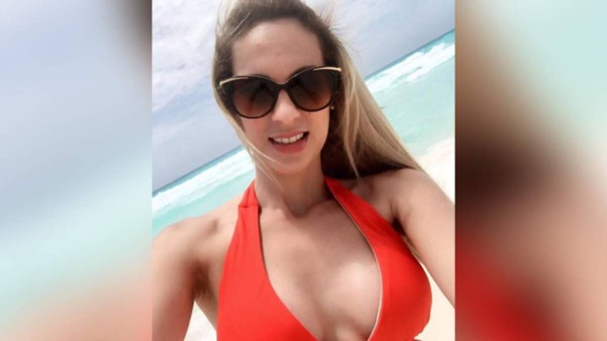 Ella fue conquistada por el jugador pero luego aseguró que de­mandará al futbolista por sus amenazas y que lo hace res­ponsable si le llega a pasar al­go, pues teme por su vida.