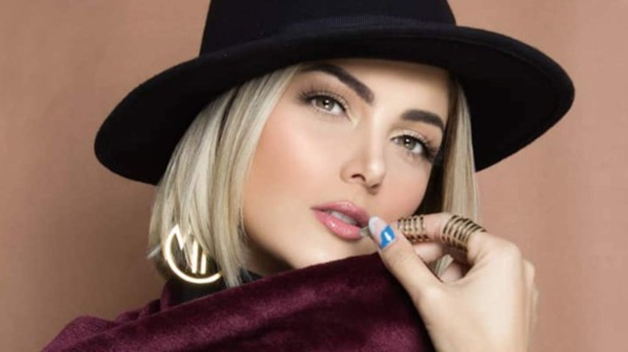 “Respetar la autoridad del esposo”. Esta fue otra recomendación que hizo la popular venezolana. “Dicho respeto no tiene nada que ver con el éxito o las acciones del esposo, sino con la posición de autoridad que Dios le ha otorgado a él. Como por ejemplo, en la crianza de los hijos, las esposas deben apoyar las decisiones que tome el esposo y no llevarle la contraria. Es trabajar en equipo y tener buena comunicación”.