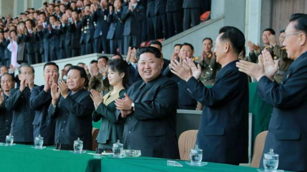 Ri Sol-Ju nació el 28 de septiembre de 1989. Tiene sólo 27 años, cinco menos de los que se cree que tiene su marido Kim Jong-un.