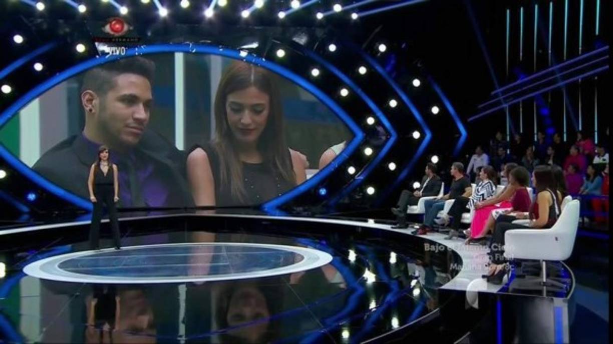 Jason y Catalina muy juntos.