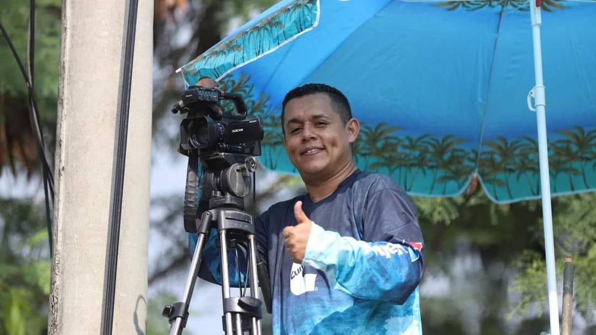 El camarografo Melvin Alvarado.