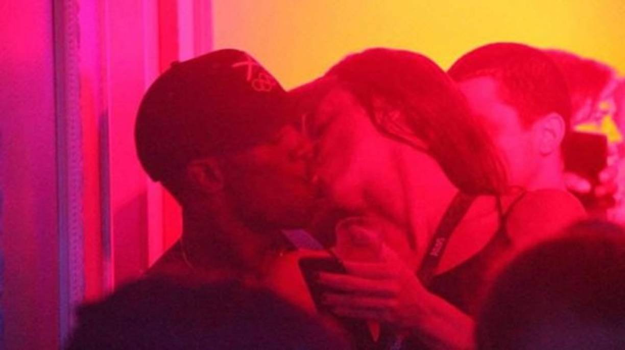 Hasta ahora, los documentos muestran que el hombre capaz de recorrer 100 metros en 9,58 segundos estuvo con tres mujeres diferentes. Sin embargo, durante la larga noche, el jamaiquino tal vez haya tenido tiempo de estar con alguna más.