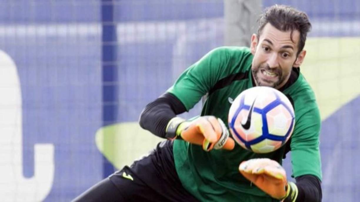Las buenas actuaciones de Diego López con el Espanyol han atraído el interés de uno de los grandes de la Premier. El Liverpool se habría fijado en el veterano portero para apuntalar su portería. Jürgen Klopp está contento con el rendimiento de Mignolet y Karius, pero podría plantearse el fichaje del exmadridista.