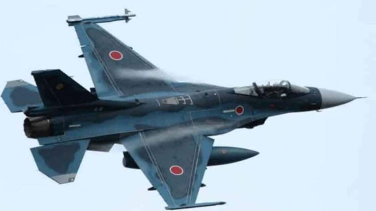 Si parece que un avión de este tipo podría ingresar al espacio aéreo japonés, los combatientes le piden que cambie de rumbo en inglés. Una vez que se ha determinado su nacionalidad, la solicitud se repite en el idioma de ese país.