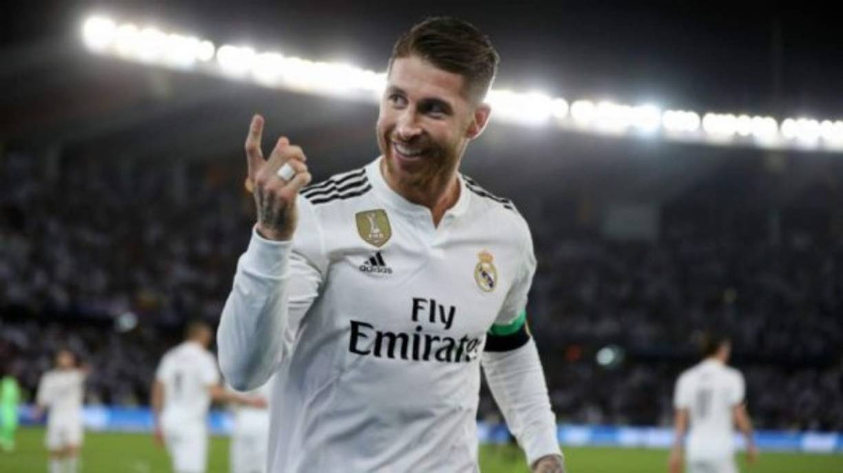 El Real Madrid dejará salir a Sergio Ramos del club solo si ocurre lo mismo que con Cristiano Ronaldo. El clulb blanco, sus dirigentes con Florentino Pérez a la cabeza, tienen claro que la manera de proceder será tal y como sucedió un año atrás con CR7: si lleva una oferta a las oficinas del Bernabéu, lo dejarán salir.