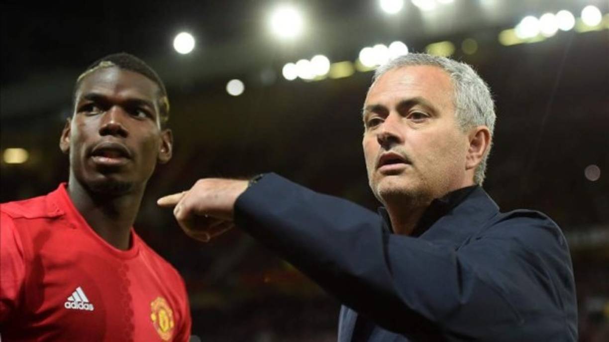 José Mourinho no quiere perder a Paul Pogba. El técnico portugués pone la pelota en el campo del centrocampista francés. 'Creo que va a estar aquí la próxima temporada. Esa es mi sensación. Puedo dar la garantía de que no quiero que se vaya. Puedo dar la garantía de que el club no quiere vender, agregó el luso. Foto AFP