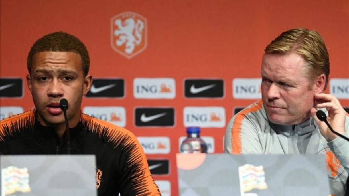 Memphis Depay habló del supuesto interés de Ronald Koeman para llevarlo al FC Barcelona. El holandés compareció ante los medios para hablar sobre su futuro: 'Estoy concentrado en el Lyon, estoy contento de haber vuelto. No he hablado con Koeman... Puedo llegar a soñar con grandes clubes, veremos qué pasará, pero por ahora estoy aquí', dijo tras marcar tres goles en el primer partido de la temporada del Lyon contra el Dijon en la Ligue 1.