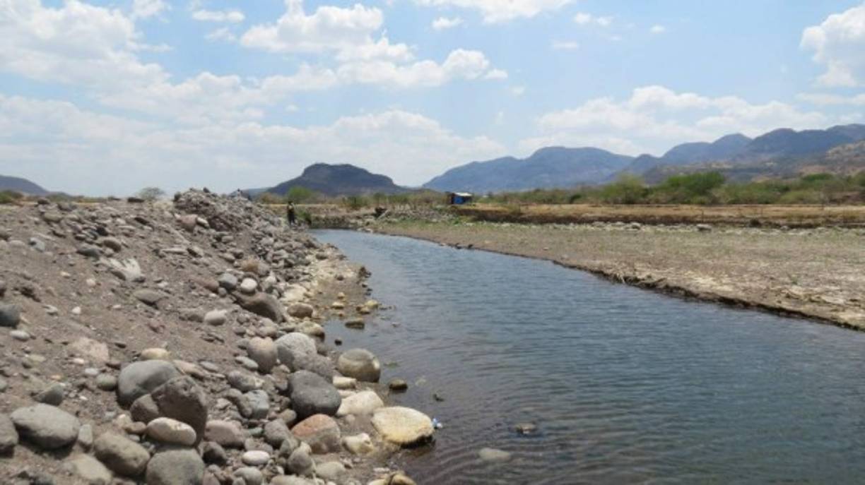 Algunos pobladores del sur de Honduras se han mostrado preocupado porque también se han secado algunas pozas, donde ellos normalmente iban a bañar en verano.