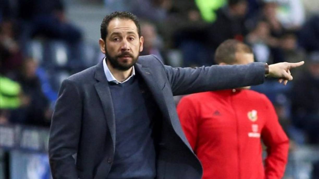 Según confirmó el presidente del Consejo de Administración del Girona FC, Delfí Geli, el club le ha propuesto renovar el contrato del entrenador Pablo Machín, que expira la temporada que viene, hasta 2021. 'El míster tiene contrato hasta la temporada que viene y estamos hablando para ampliar la vinculación. Nos ha ayudado mucho y el Girona le ha dado mucho a él también'. Foto EFE