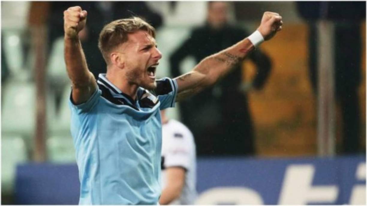 <br/>Ciro Onmobile: Es el goleador del momento en Europa y el número uno en la lucha por la Bota de Oro. Milita en la Lazio de Italia, cuenta con 27 goles, equivalente a 54 puntos.