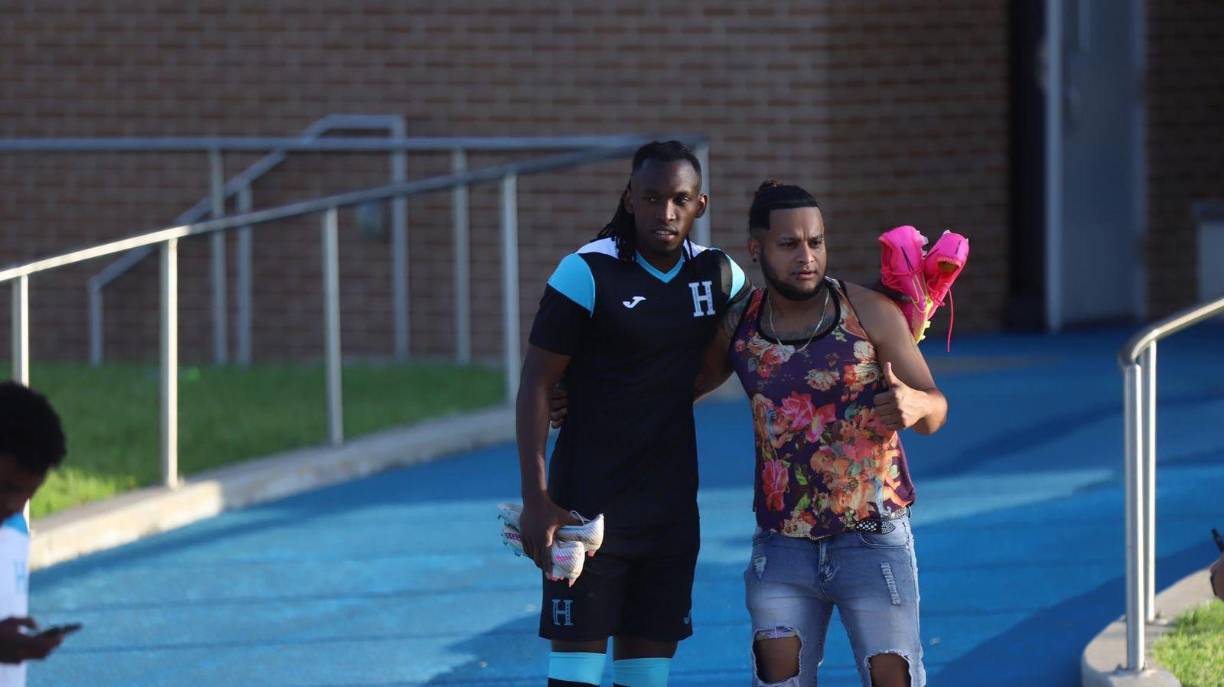 ¿Y el Chelito? Un pelón y tres pintados en último entrenamiento de Honduras