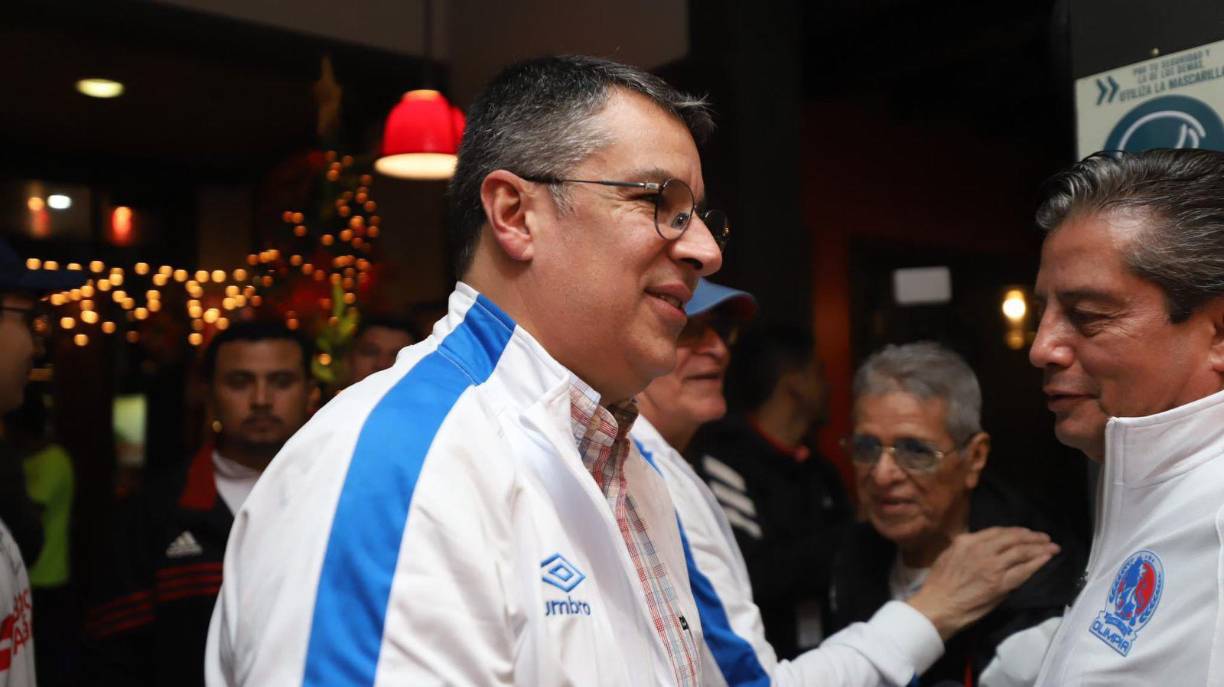 Rafael Villeda se mostró muy feliz por el nuevo tricampeonato de Olimpia y haberlo conseguido sin perder un solo encuentro fue “más especial”.