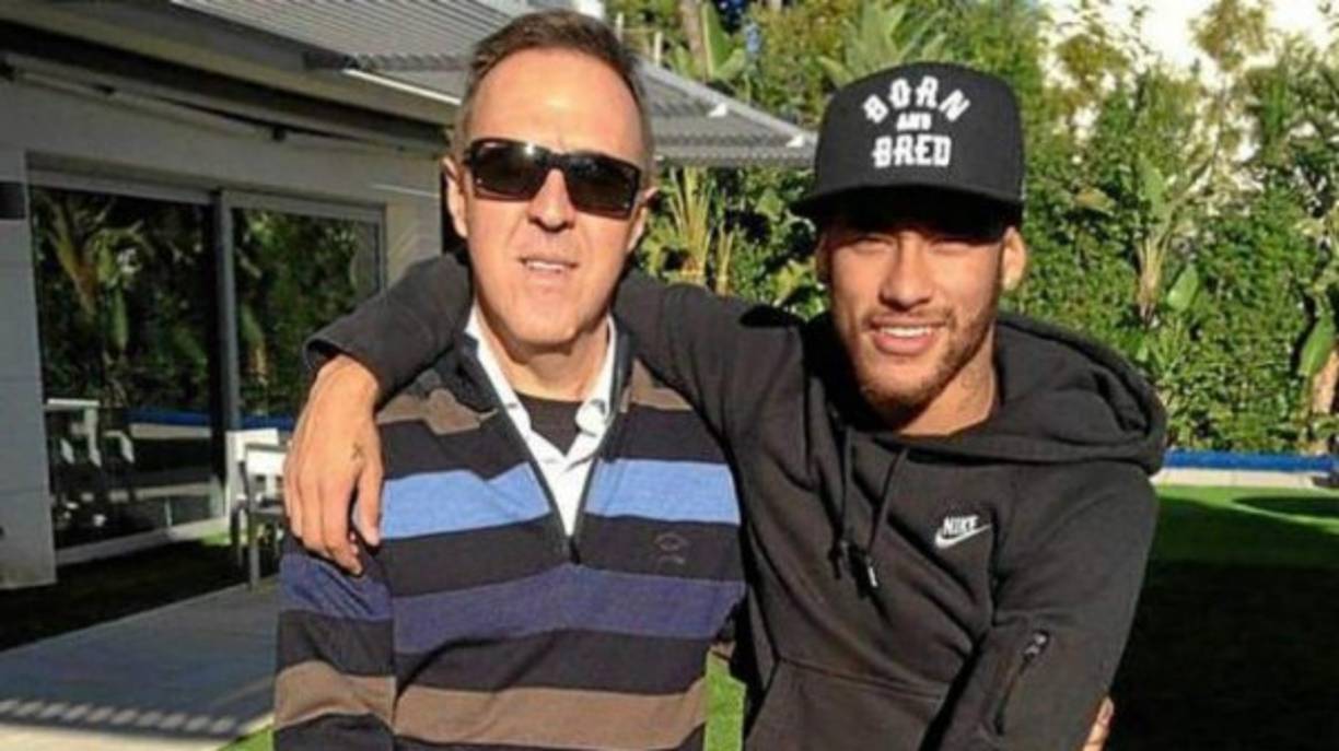 Neymar fue ofrecido al Real Madrid antes de fichar por el Paris Saint Germain. El intermediario brasileño y amigo de la familia del futbolista, Wagner Ribeiro, tanteó al club blanco por un hipotético interés en fichar al ex delantero del Barcelona. Pero la entidad presidida por Florentino Pérez no quiso saber nada del ofrecimiento, pese a tener en caja una cantidad suficiente como para cometer el fichaje. El Madrid todavía recuerda que la operación estaba muy encauzada en 2013 cuando el padre del jugador y Sandro Rosell negociaron por su cuenta una comisión de 40 millones de euros para el progenitor de Neymar dejando a los blancos con el molde del fichaje y al propio Ribeiro fuera de la operación.