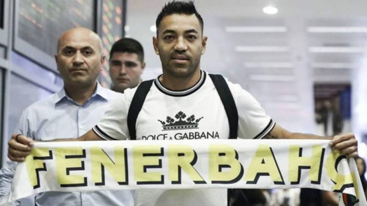 El mexicano Marco Fabián no fichará por el Fenerbahce y deberá volver al Eintracht Frankfurt, club que ya le comunicó que no cuenta con él, todo esto luego de que el equipo turco dio a conocer que se cayó la negociacion. FOTO MARCA.