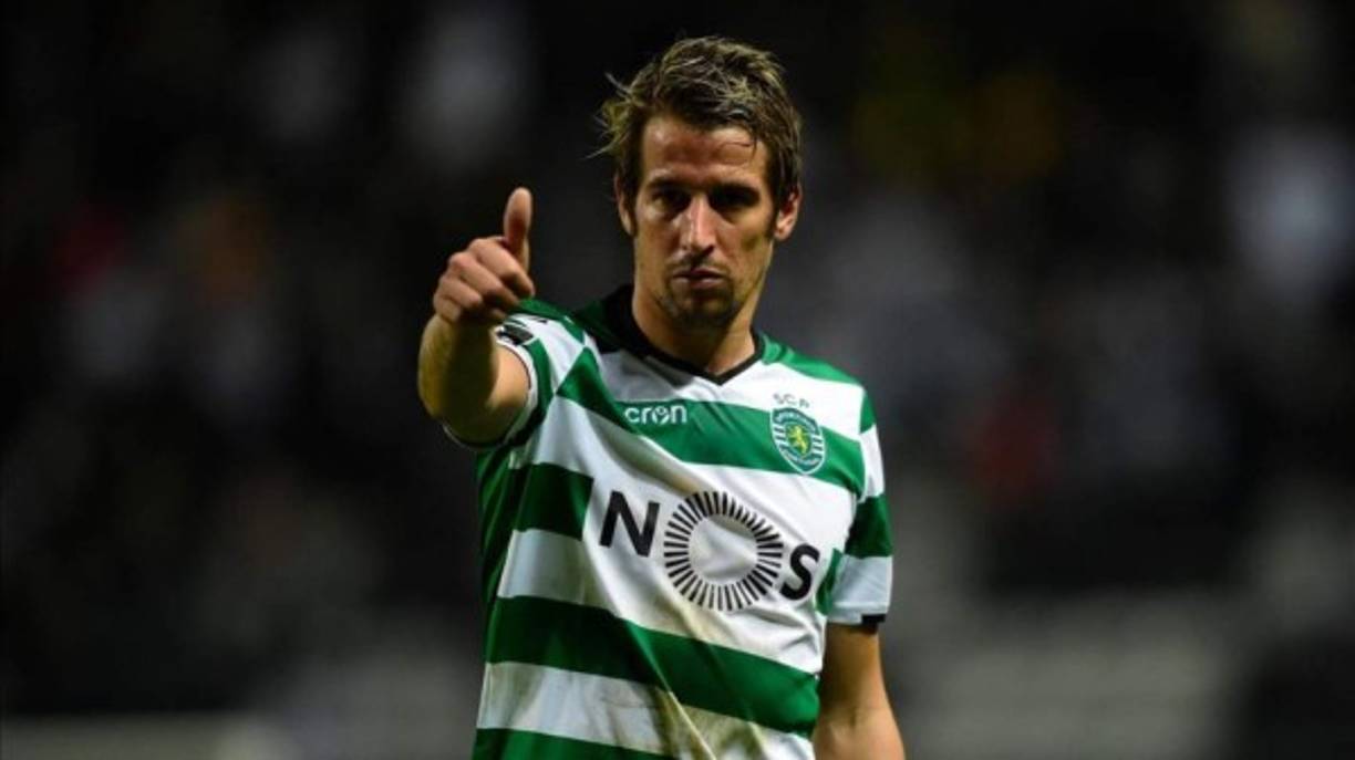 Fabio Coentrao estaría cerca de llegar al Flamengo de Brasil. Según A Bola, el exmadridista es la alternativa que maneja el técnico Jorge Jesús por si falla el plan A, que es Filipe Luis del Atlético.