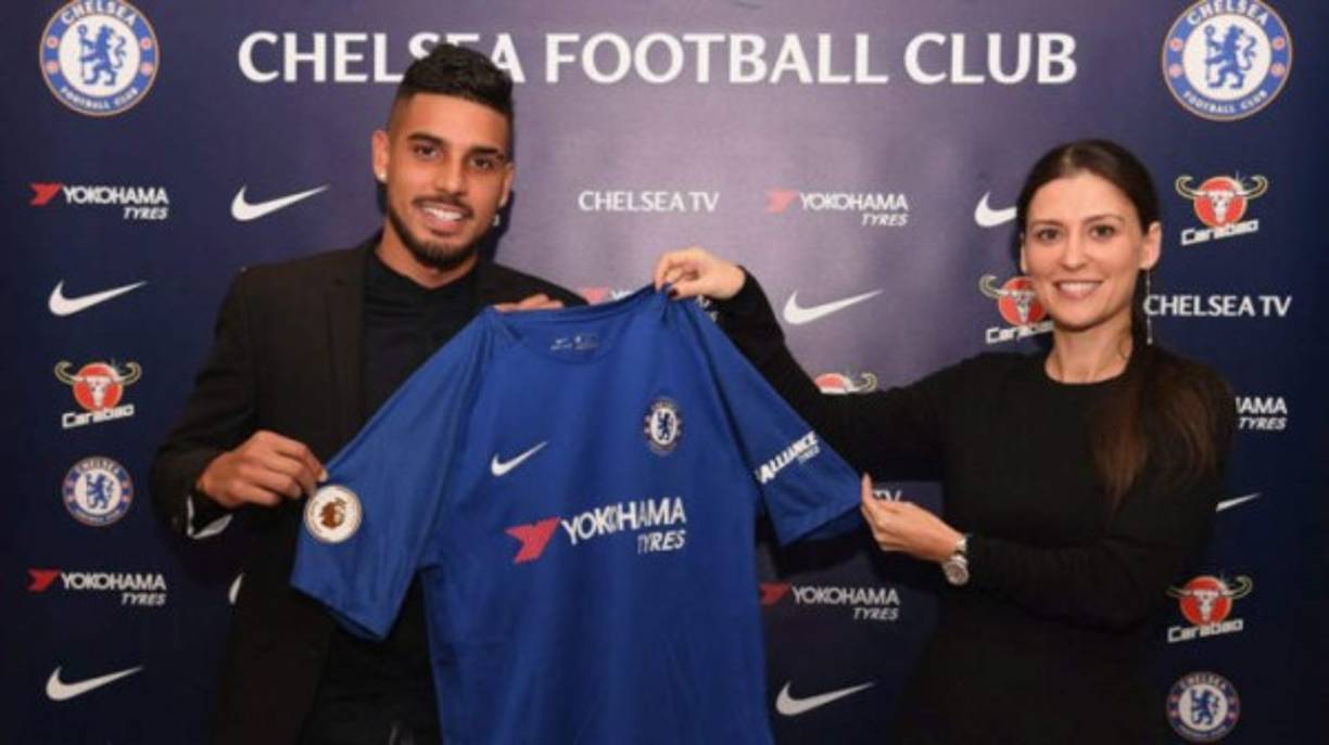 Según Calciomercato, el Inter está interesado en Emerson Palmieri, futbolista del Chelsea que se desempeña como lateral por la banda izquierda.