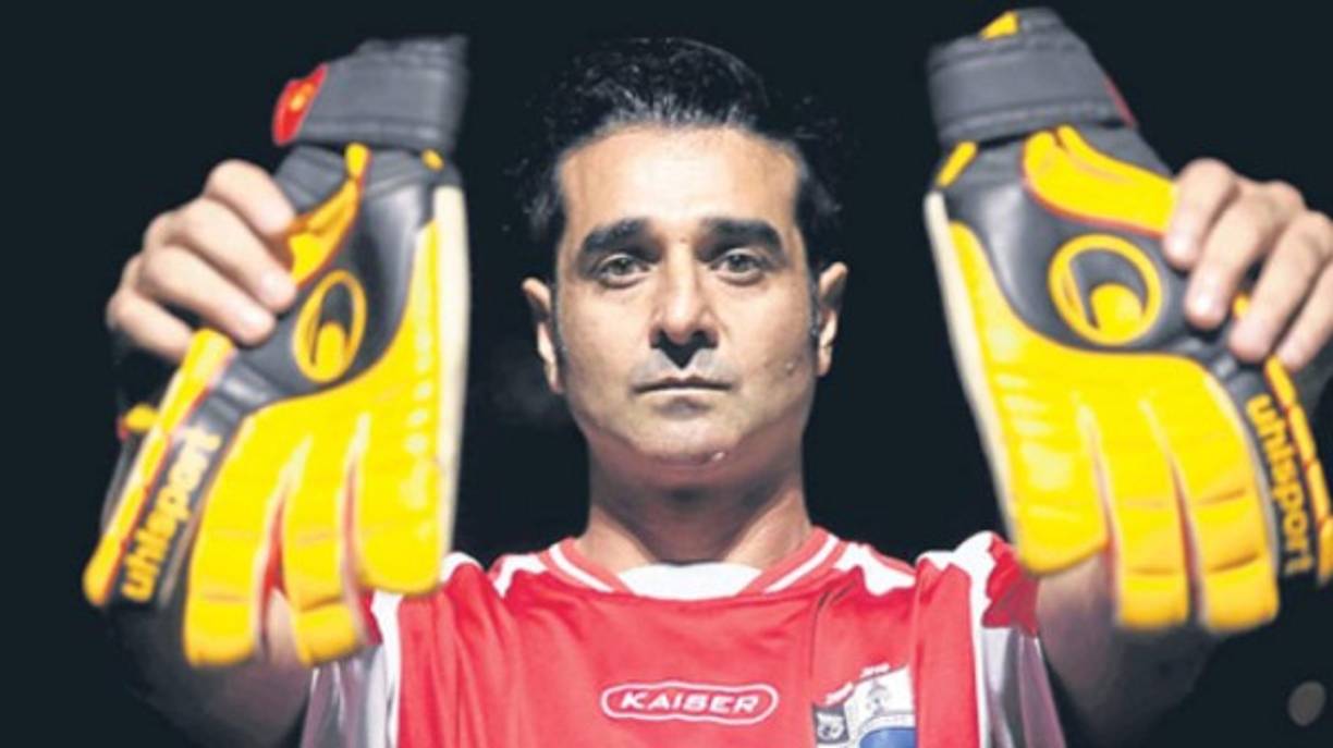 En 2011 colgó sus guantes y se preparó para ser director técnico.