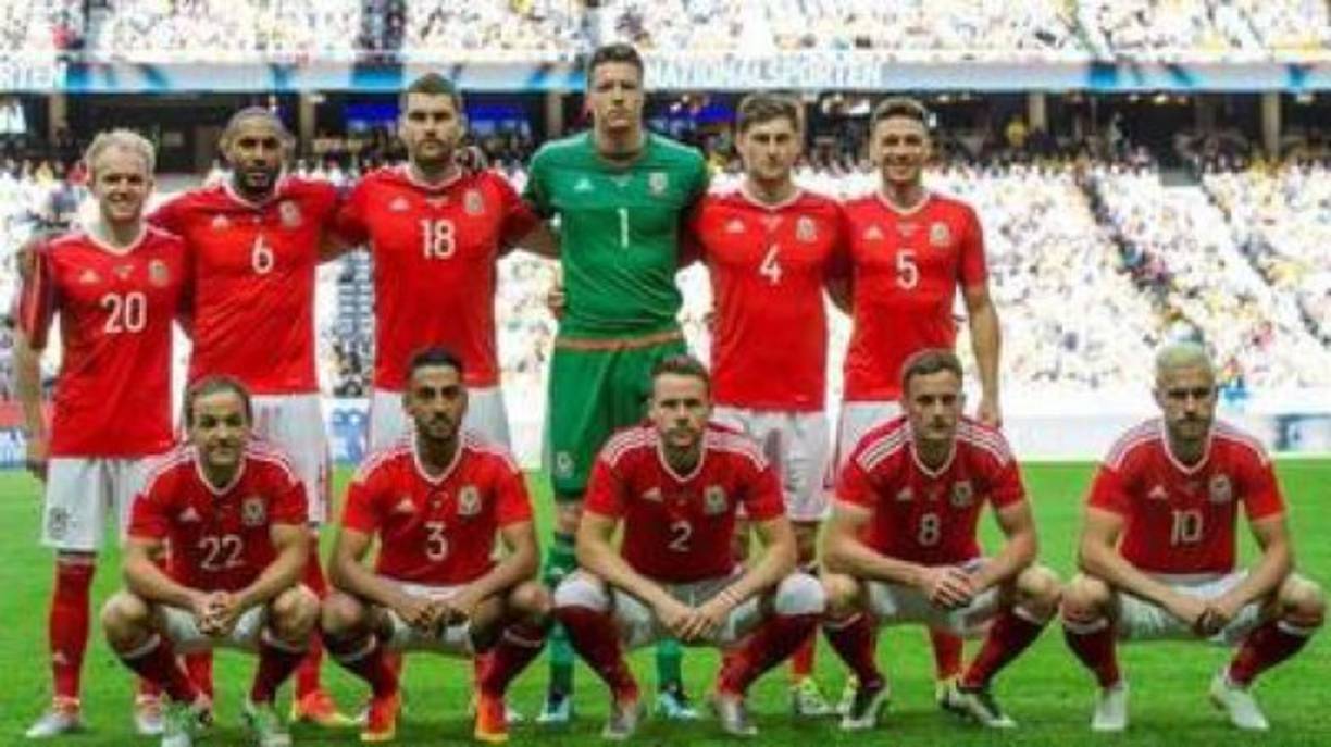 Galés ya había ocasionado algunas imágenes de sus raras formaciones, algunos están separados y otros muy pegados.