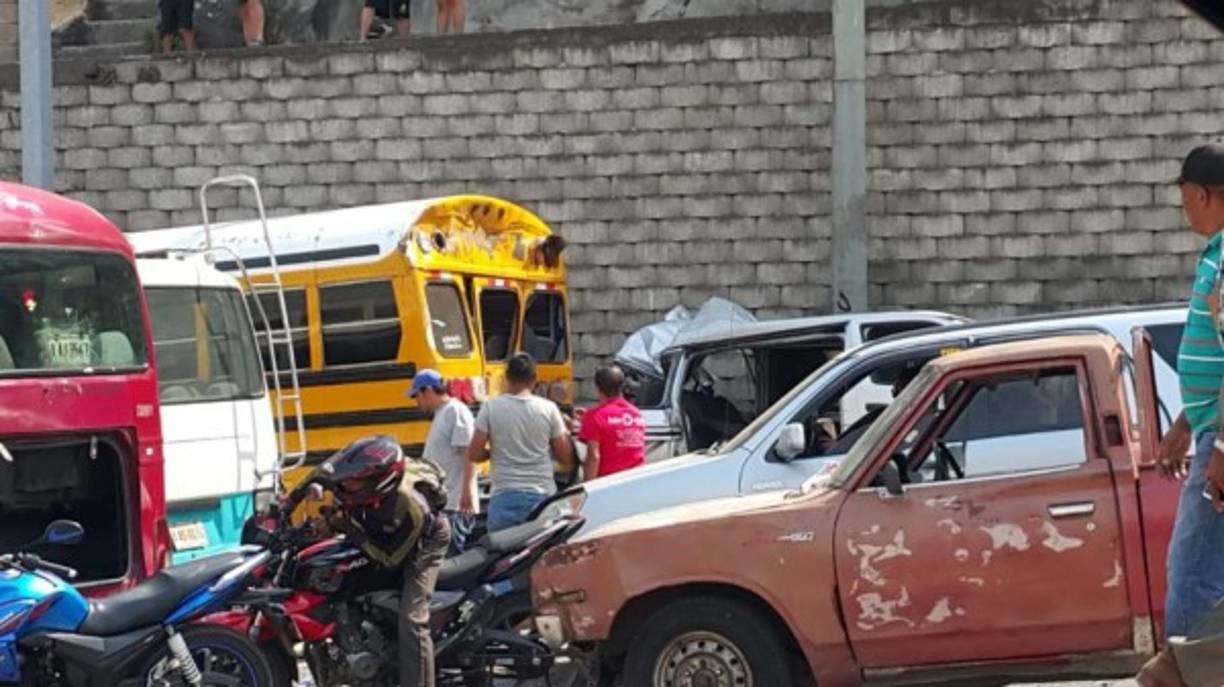 Además se identificó como heridos a Henry Alexander Mejía (22), Yonatan David Matute, Wilmer Daniel Monterroso y Bayron Antonio Godoy.