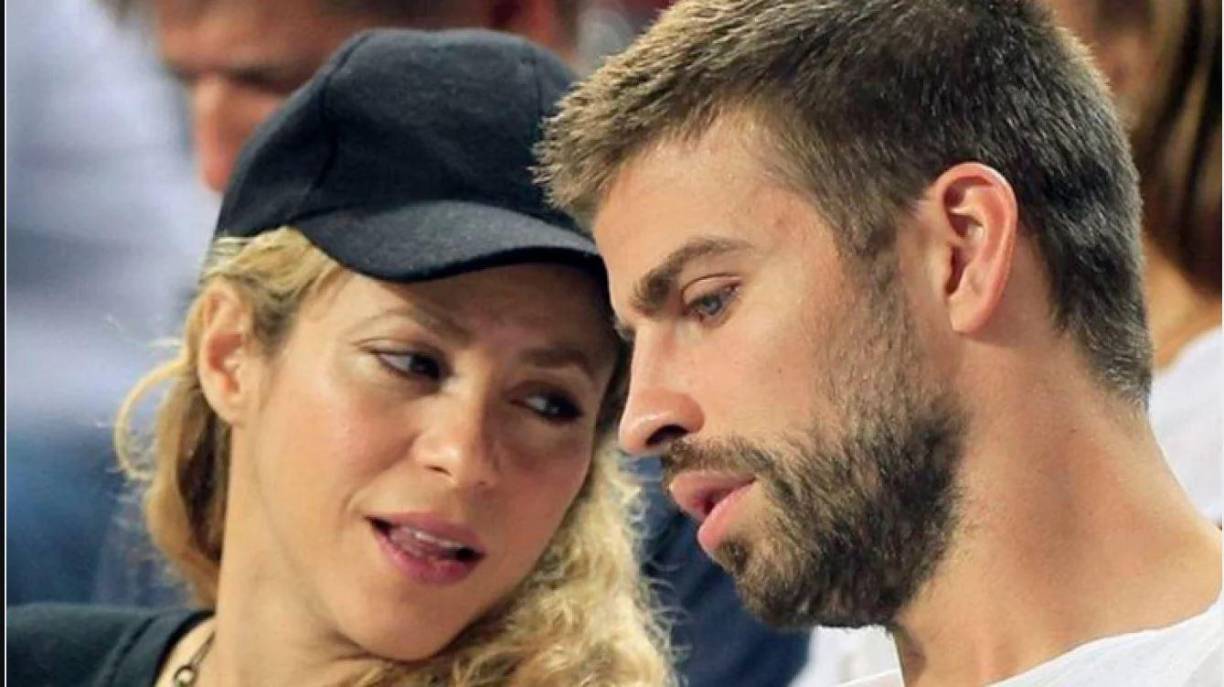 Shakira no lo ha manifestado públicamente, pero los rumores apuntan a que la artista quiere fijar su residencia en Miami, mientras que el futbolista tiene varios proyectos en España, y también ha comenzado una nueva relación con Clara Chía.