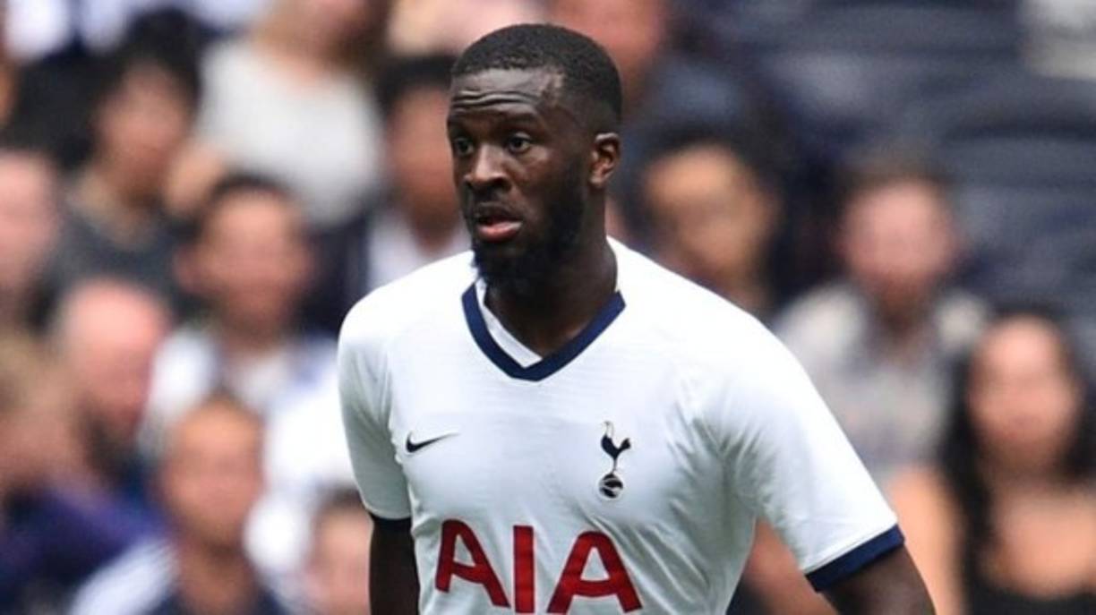 El Tottenham no tiene intención de dejar salir a Tanguy Ndombele. El fichaje más caro de la historia del club londinense no ha tenido un buen primer año en los Spurs, pero el club se niega a desprenderse de él y sigue confiando en su apuesta de futuro.<br/>