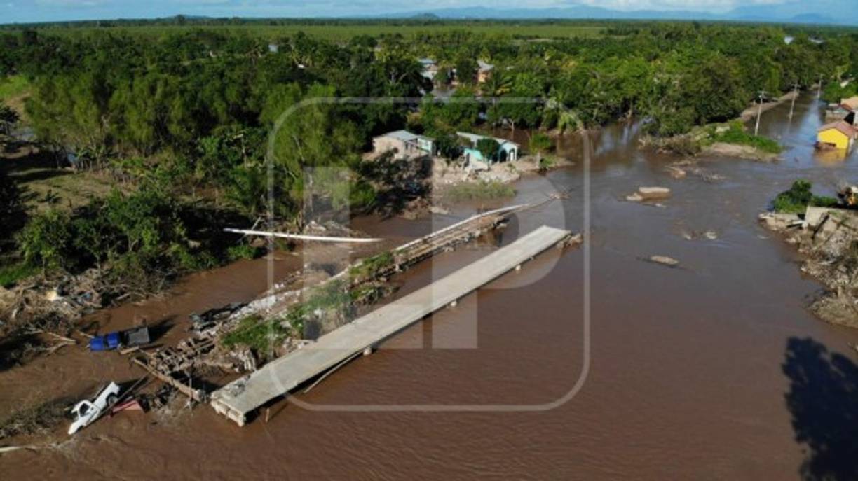 En la zona hay viviendas destruidas, animales muertos y las necesidades de los damnificados.