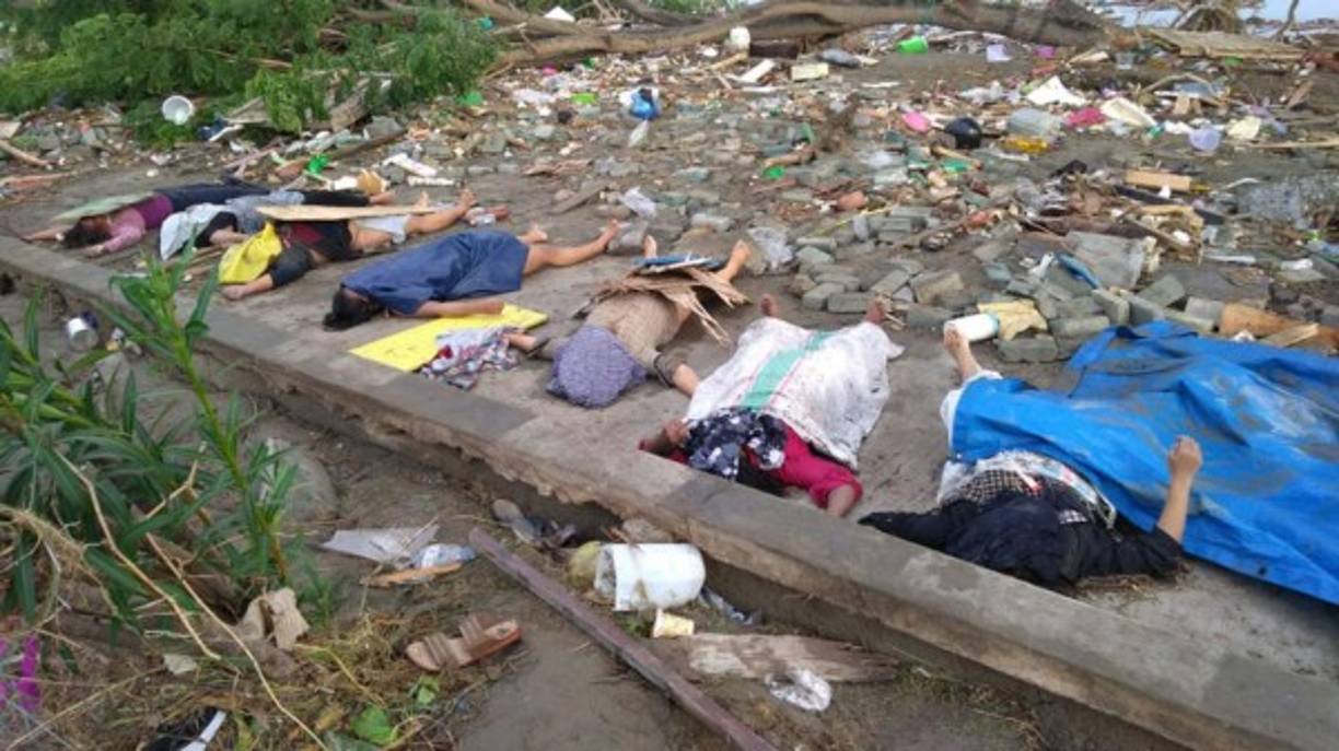 La Agencia de gestión de desastres de Indonesia informó este sábado de un balance de al menos 384 muertos y 540 heridos.