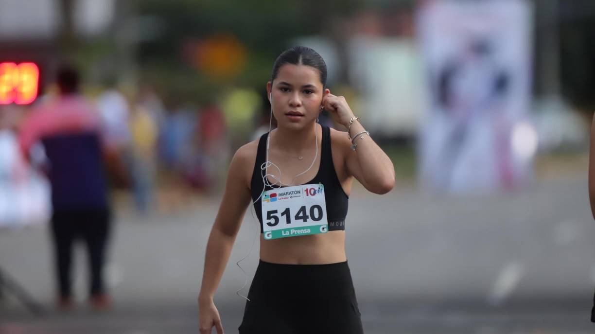 La corredora 5140 provocó suspiros entre muchos espectadores que se hicieron presentes a la cita atlética más importante de Honduras. 