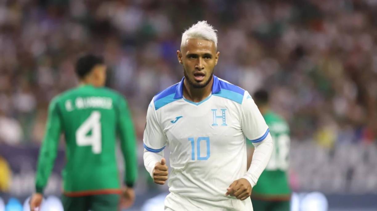 Alexander López: El mediocampista será relegado a la banca.