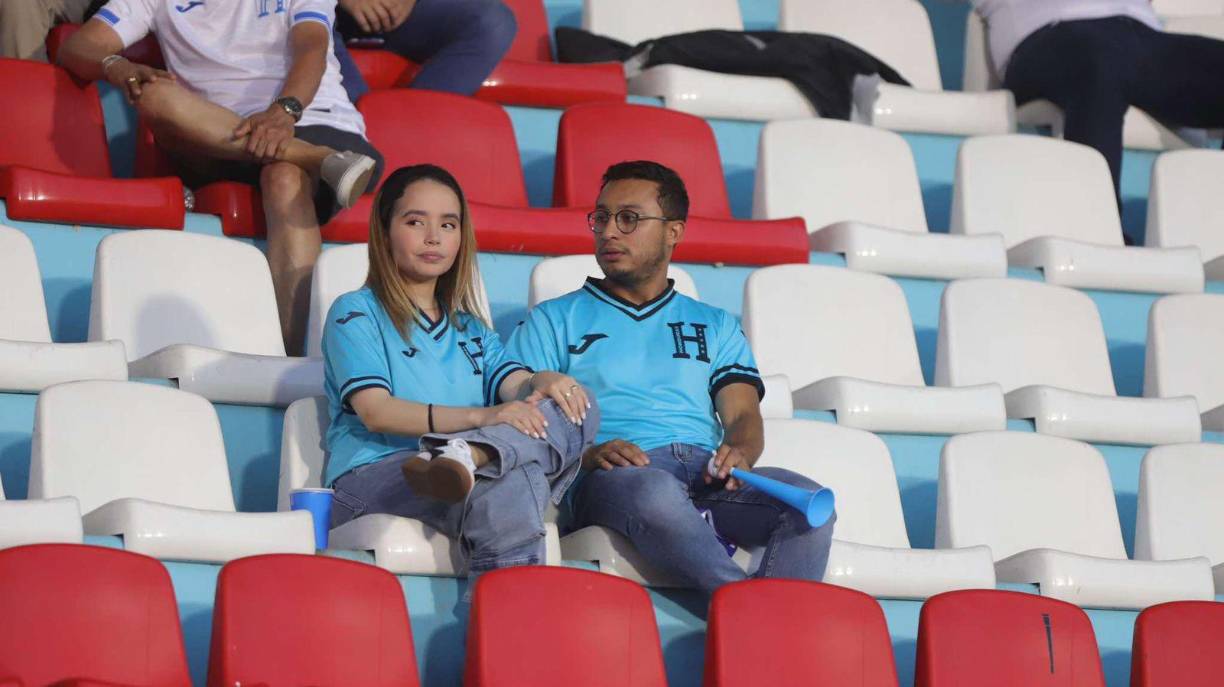 La afición no ha dudado en acompañar a la Bicolor en un nuevo duelo en la Nations League de la Concacaf. 