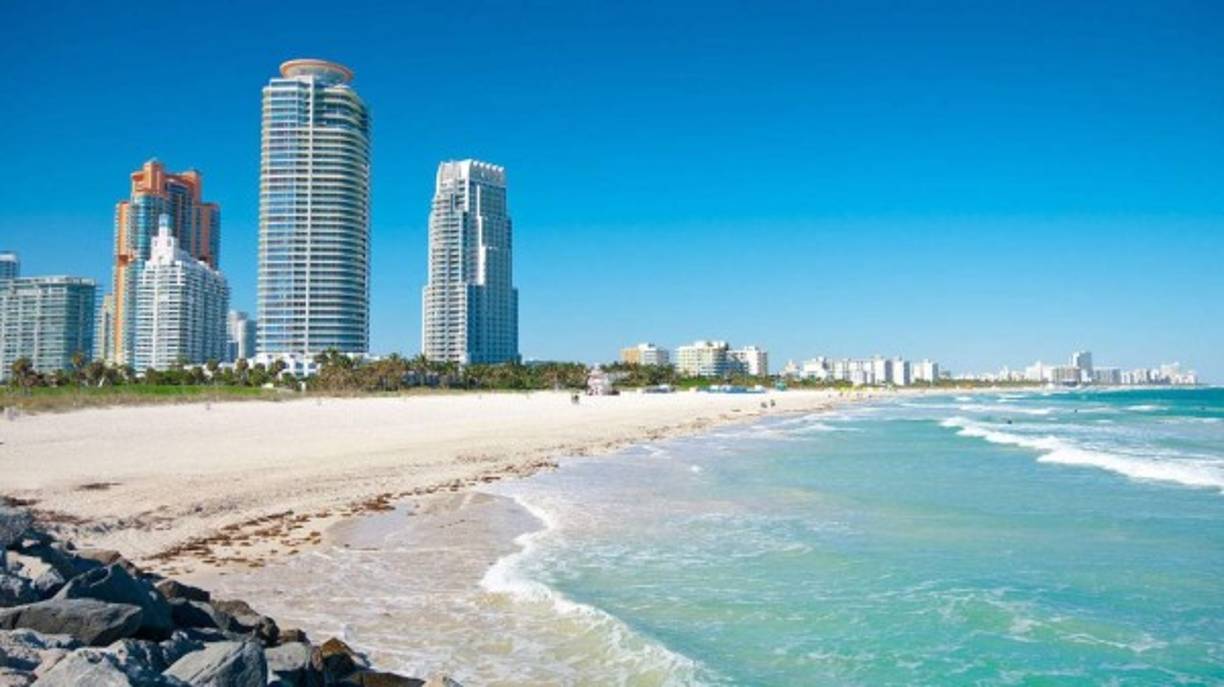 El huracán Irma tocó tierra el domingo en el extremo sur de Florida como huracán categoría 4 y vientos de 209 km/h.