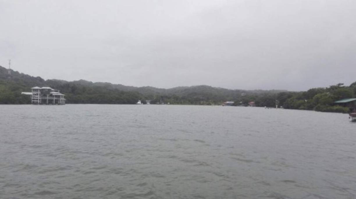 Roatán está entre las zonas con alerta roja en Honduras.