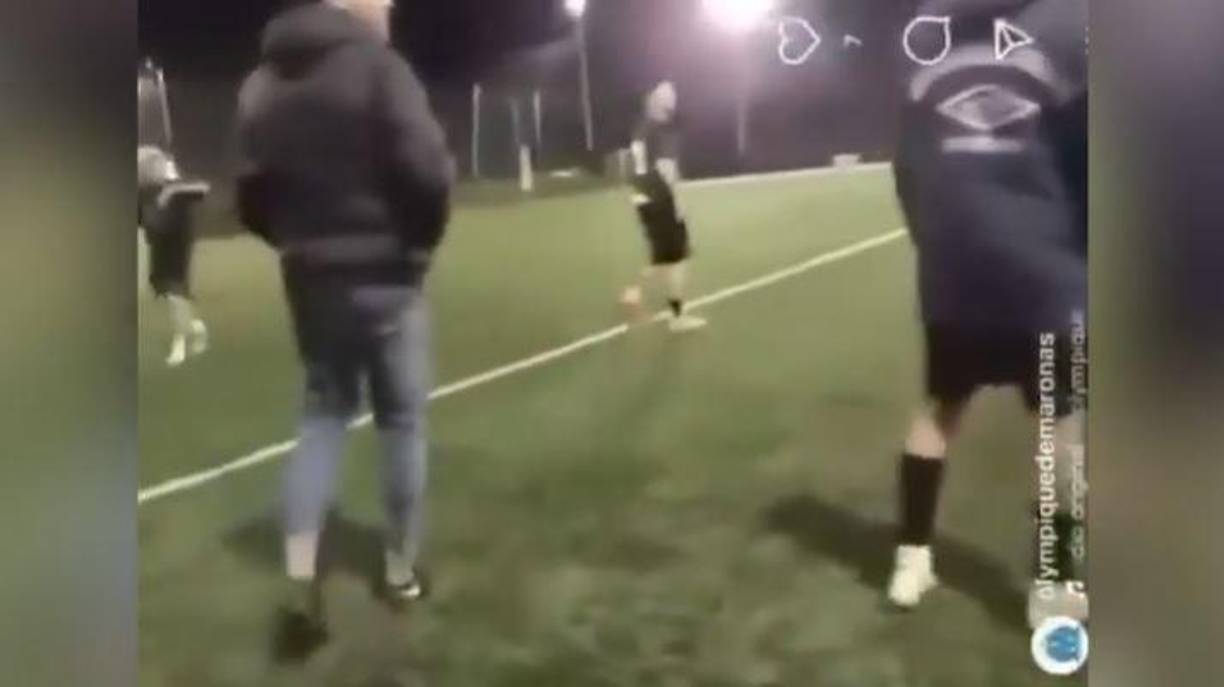 El martes por la noche, la historia fue diferente. Mientras se jugaban varios partidos simultáneamente en el <b>Polideportivo de Carrasco</b>, una camioneta entró al lugar. Varios atacantes descendieron y localizaron a <b>Martínez</b>, disparándole en la cabeza. Según reportes de <b>El País</b>, fue trasladado al hospital, donde falleció el miércoles por la gravedad de las heridas. 