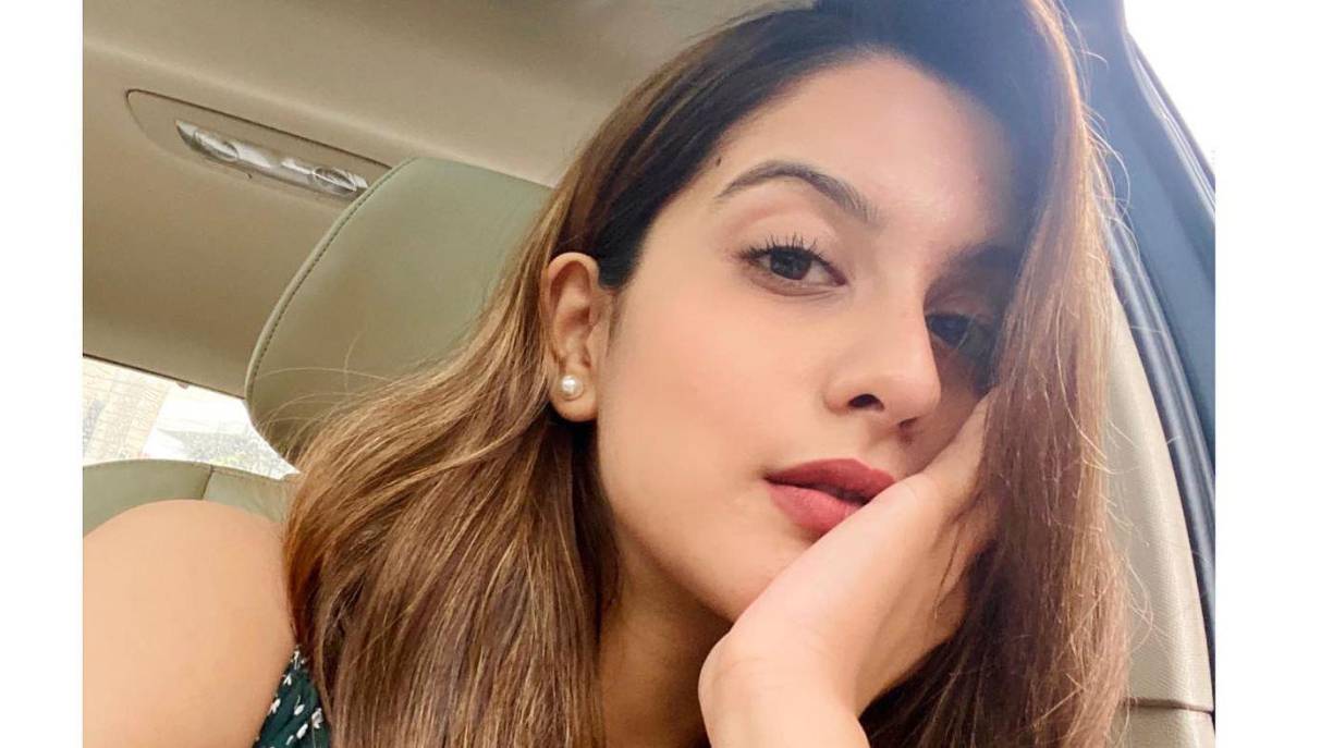 Khan cerró su mensaje diciendo: “Esto debe investigarse adecuadamente, sin ninguna presión”.