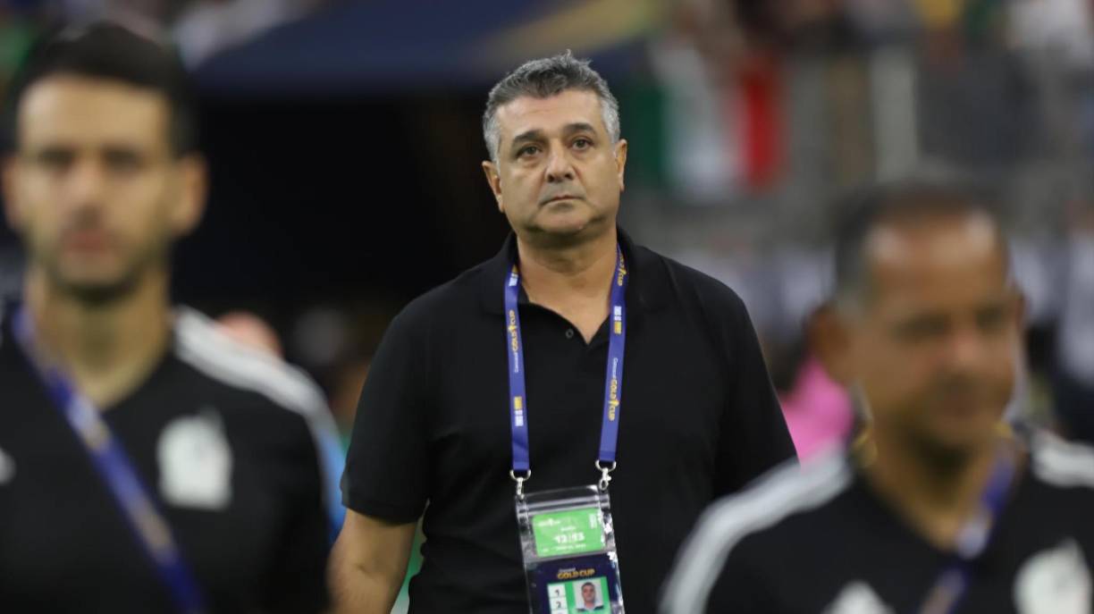 En la previa de Copa Oro, el grupo de la Bicolor se fragmentó, hubo polémicas internas y esto derivó que el barco de la H no tuviera un buen panorama para la competencia y en el debut, México se las cobró.