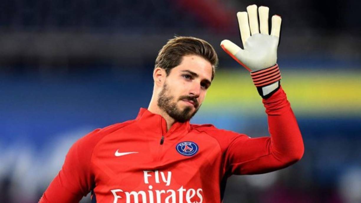 Según Fanatik, el portero alemán de 28 años Kevin Trapp está en la agenda del Fenerbahce.